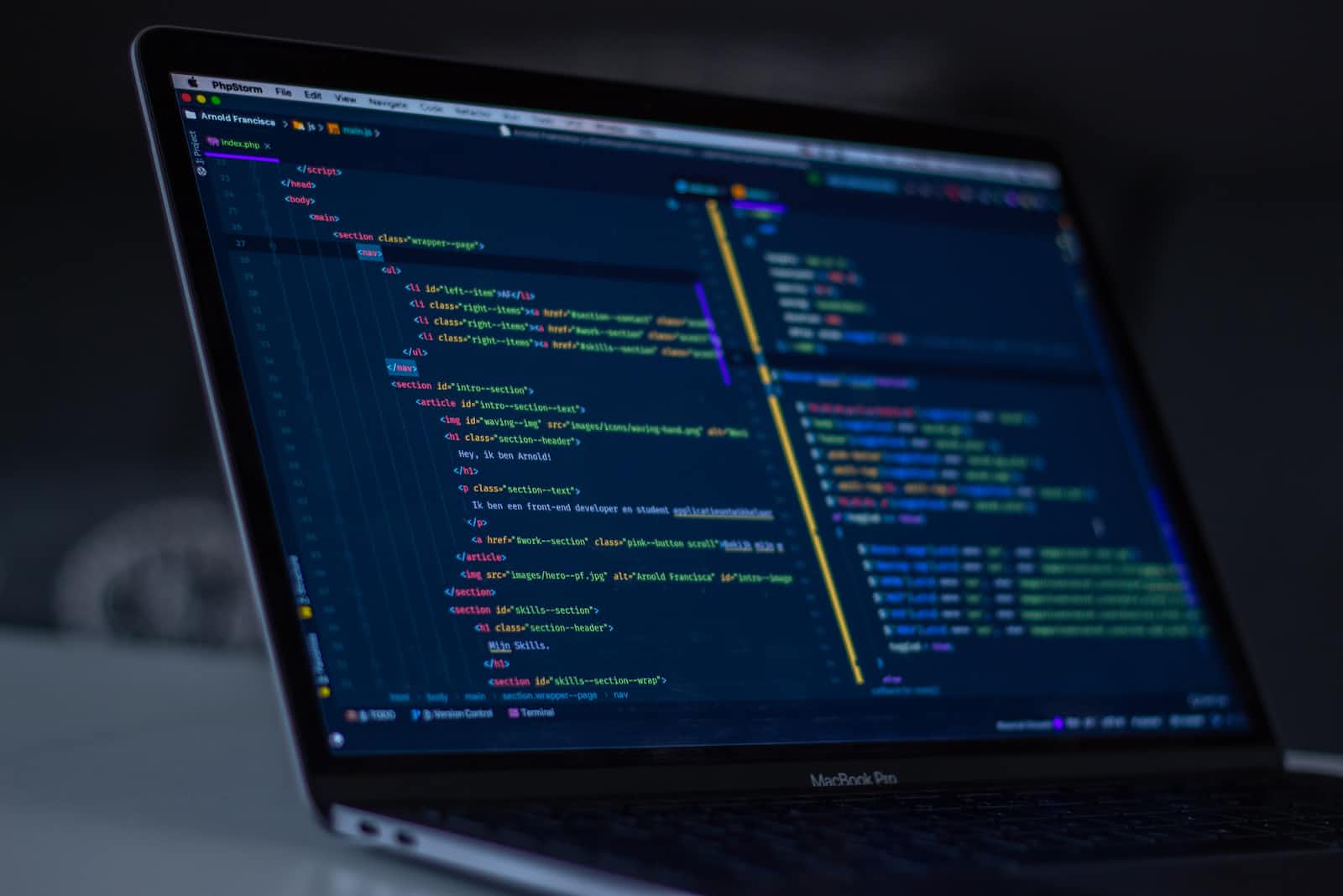 How to use map() to iterate over an array in ReactJS